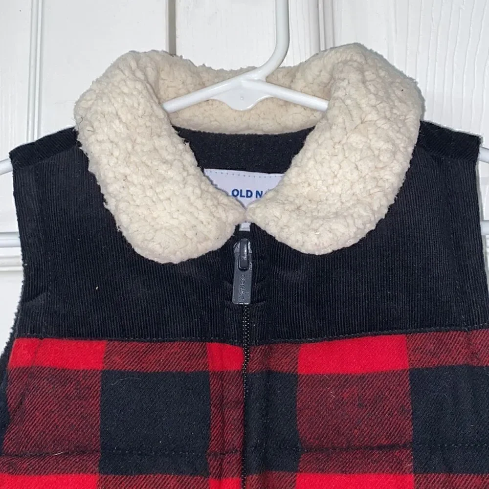 Old Navy Boys Plaid Vest(Size 12-18months)